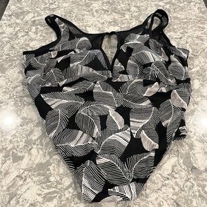 Women’s Time and True 16-18 Swimsuit